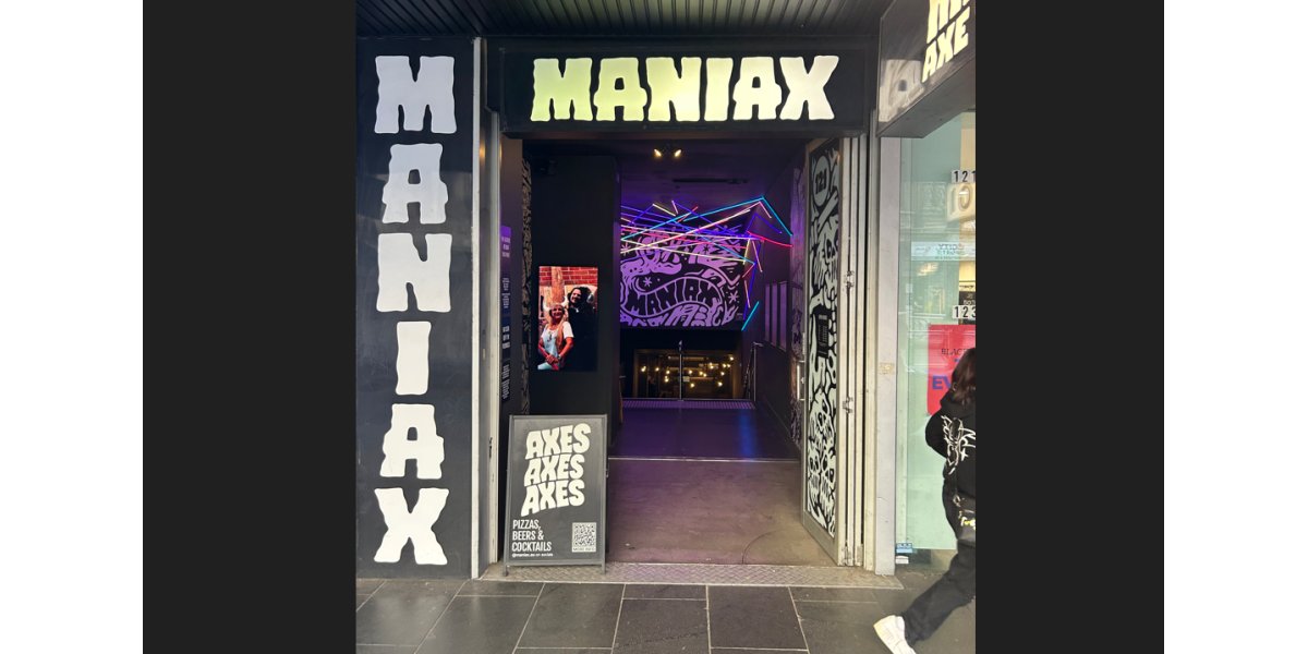 Axe Throwing - Maniax